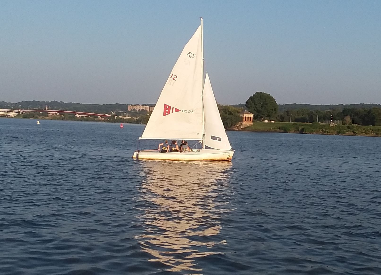 adult sailing lessons